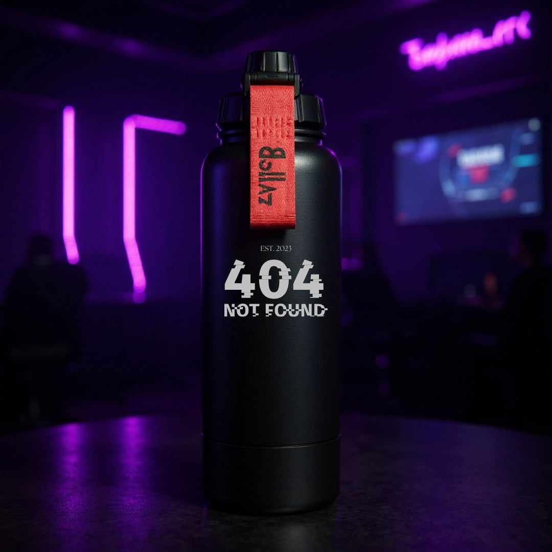 Bollaz Gaming Edelstahlflasche 1200 ml mit Gravur „404 Not Found“ – Quickslot, doppelwandig isoliert, 48 h kalt, 24 h warm, auslaufsicher und mit originellem Error-Gaming-Design.